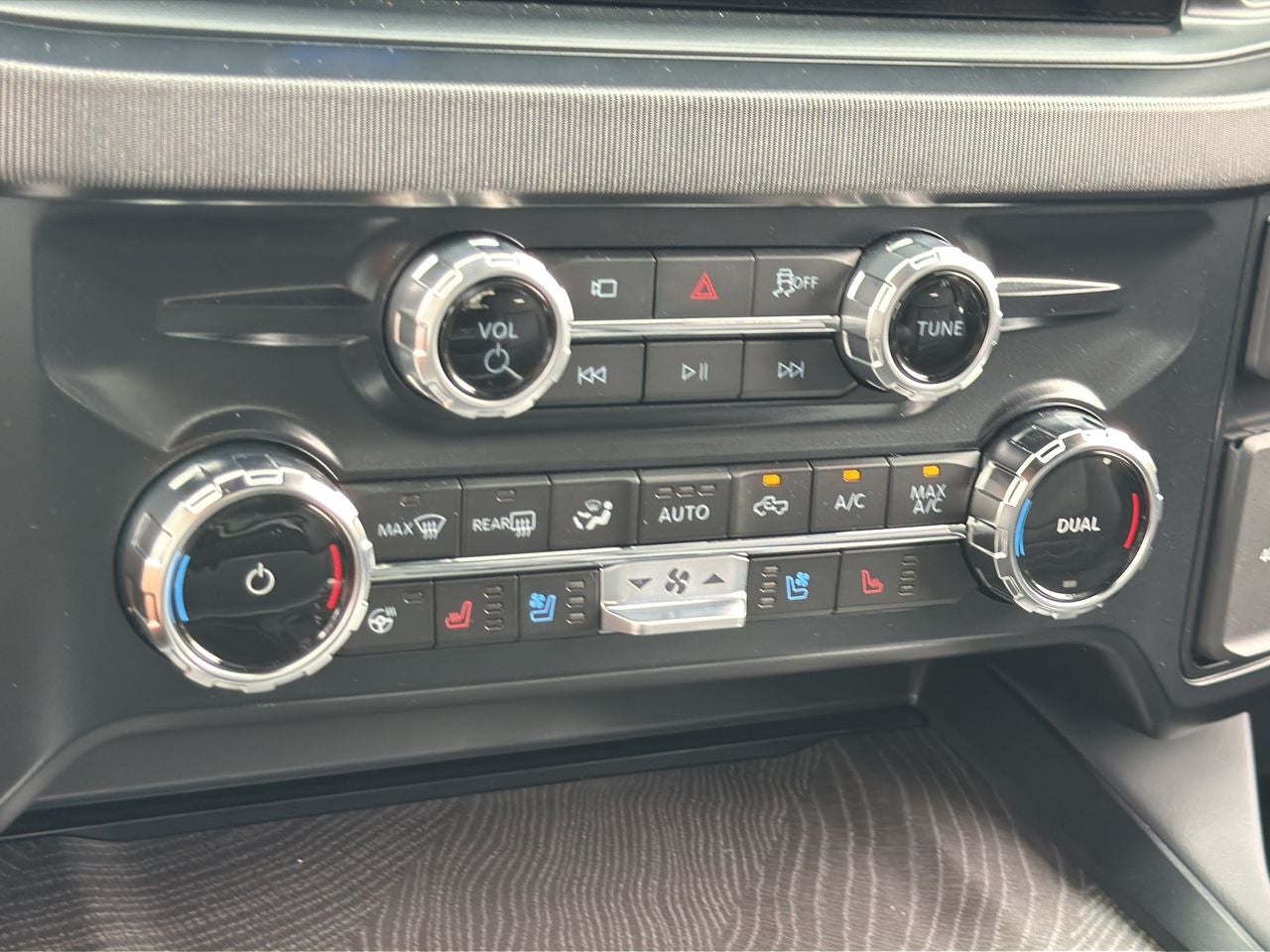 2025 Ford F-450SD Platinum DRW
