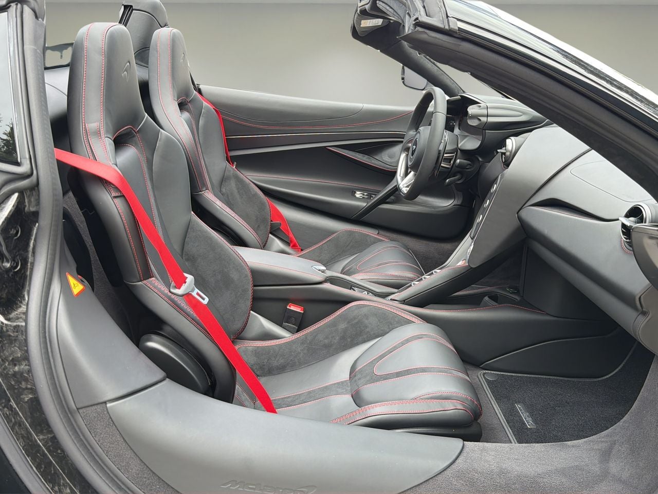2025 McLaren 750S Spider