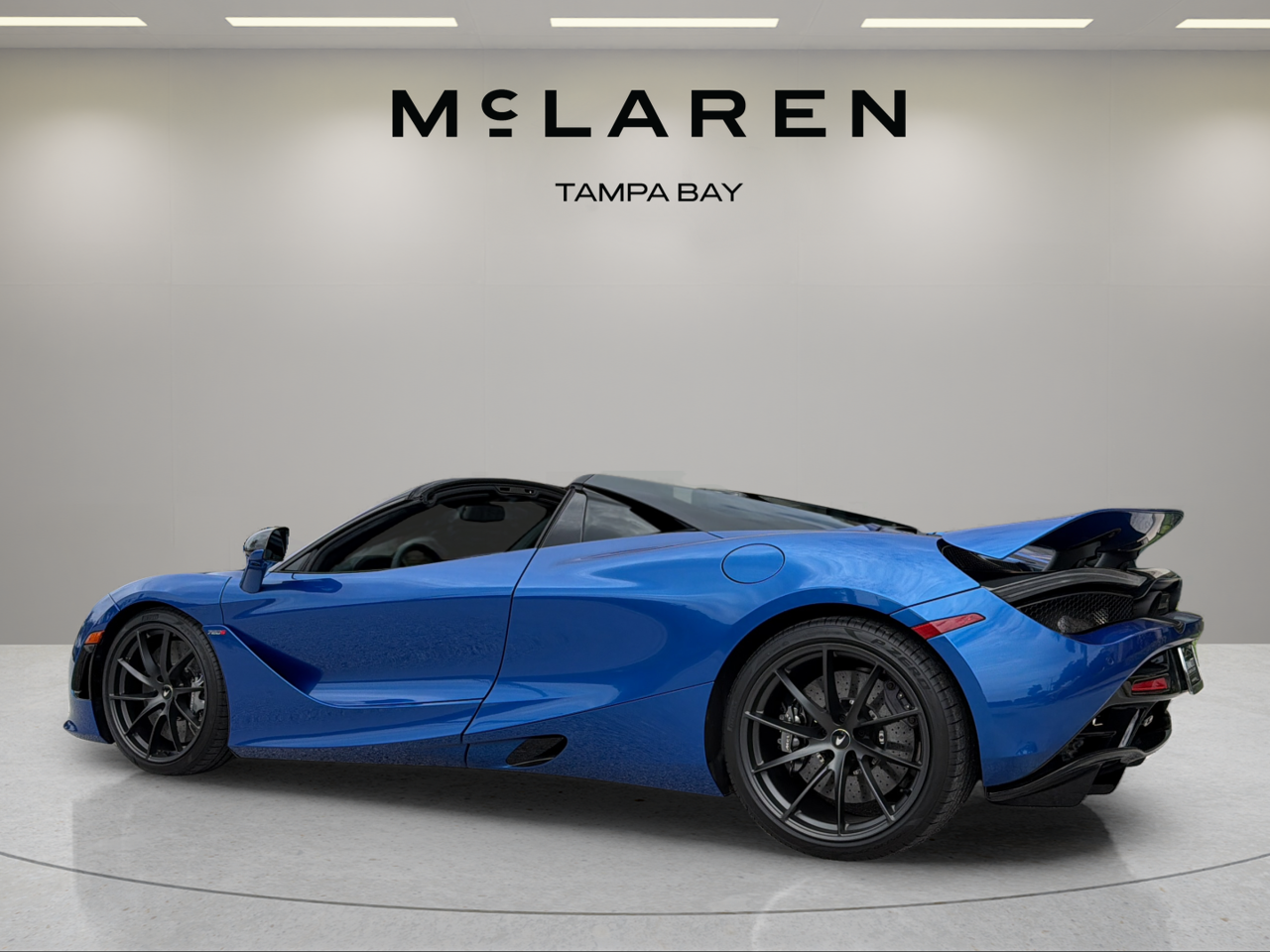 2022 McLaren 720S Base