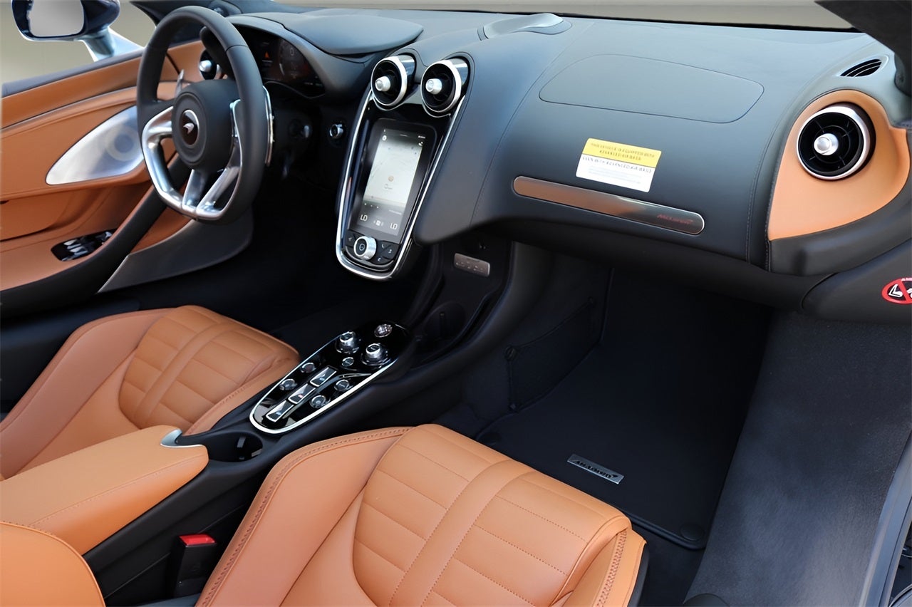 2025 McLaren GTS Coupe