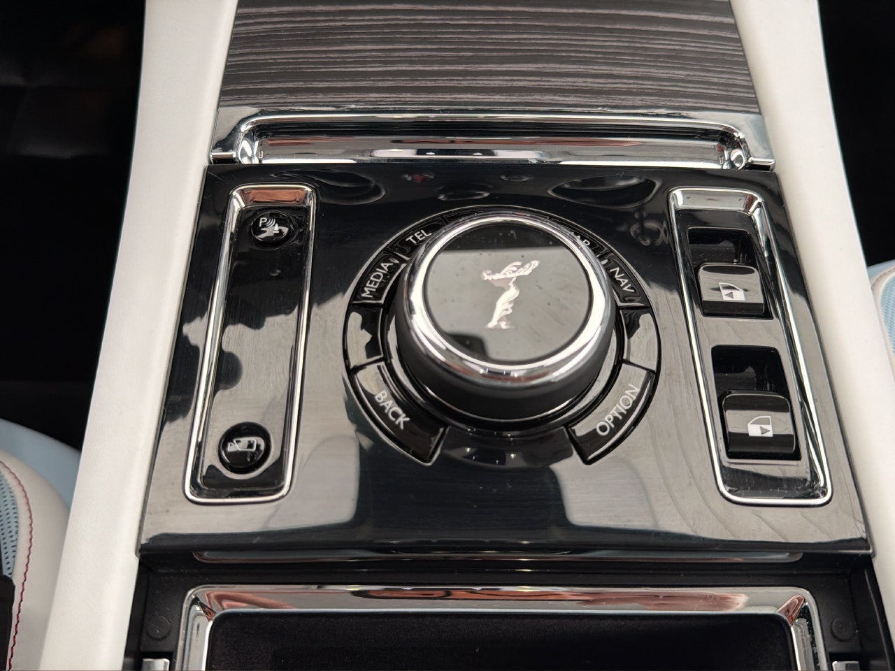 2024 Rolls-Royce Spectre Coupe