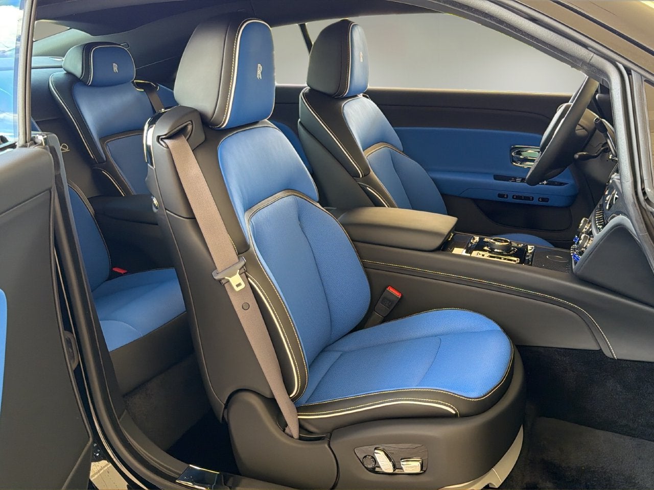 2027 Rolls-Royce Spectre Black Badge