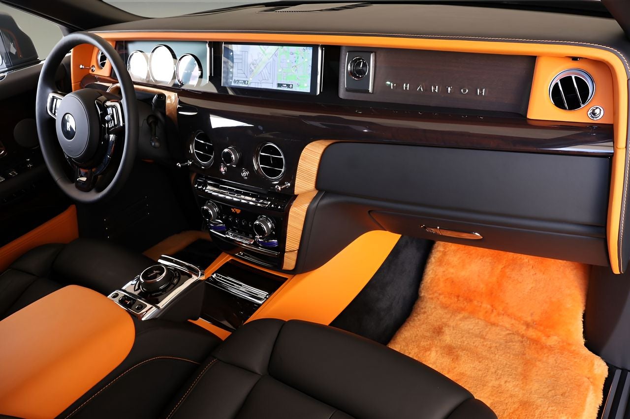 2023 Rolls-Royce Phantom Base