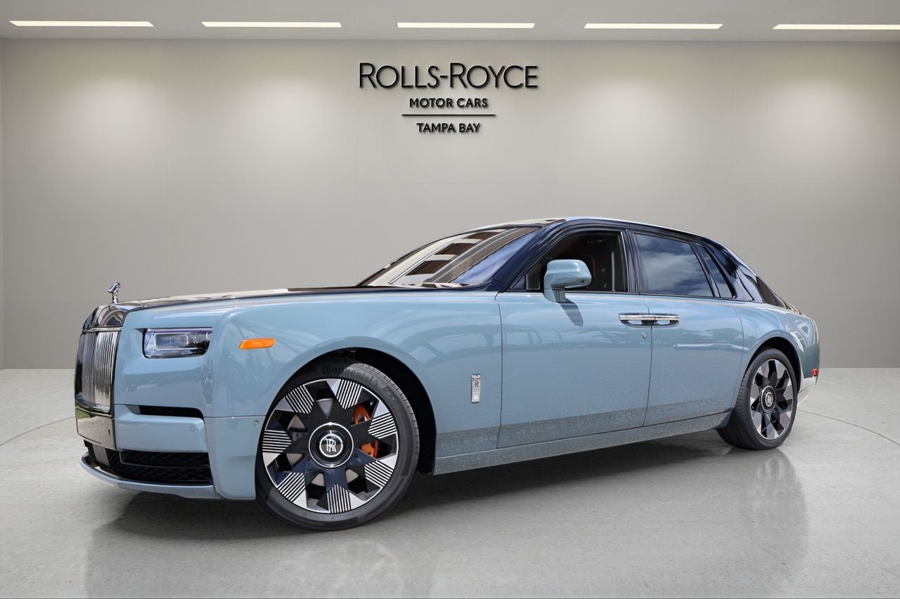 2023 Rolls-Royce Phantom Base