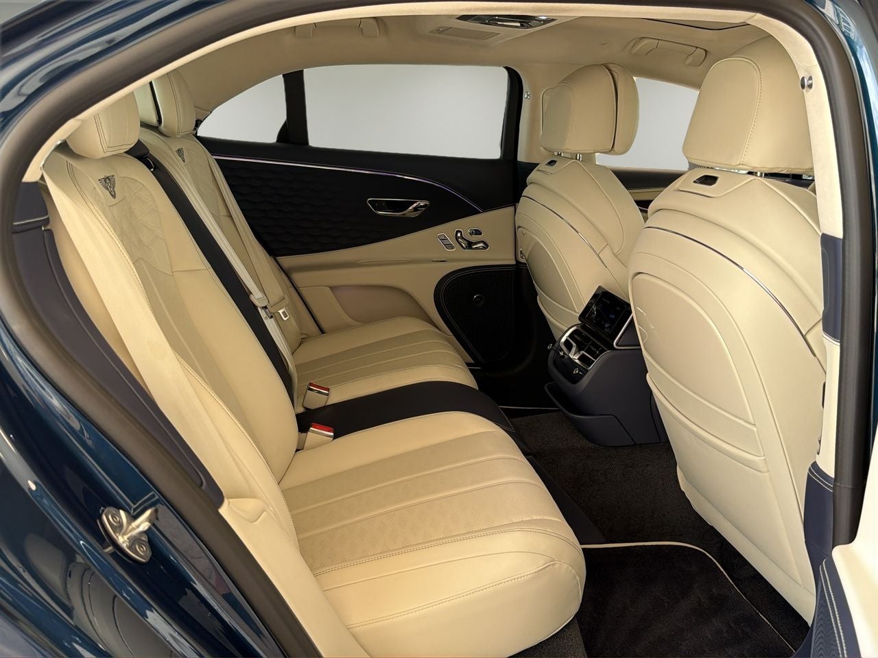 2025 Bentley Flying Spur Base