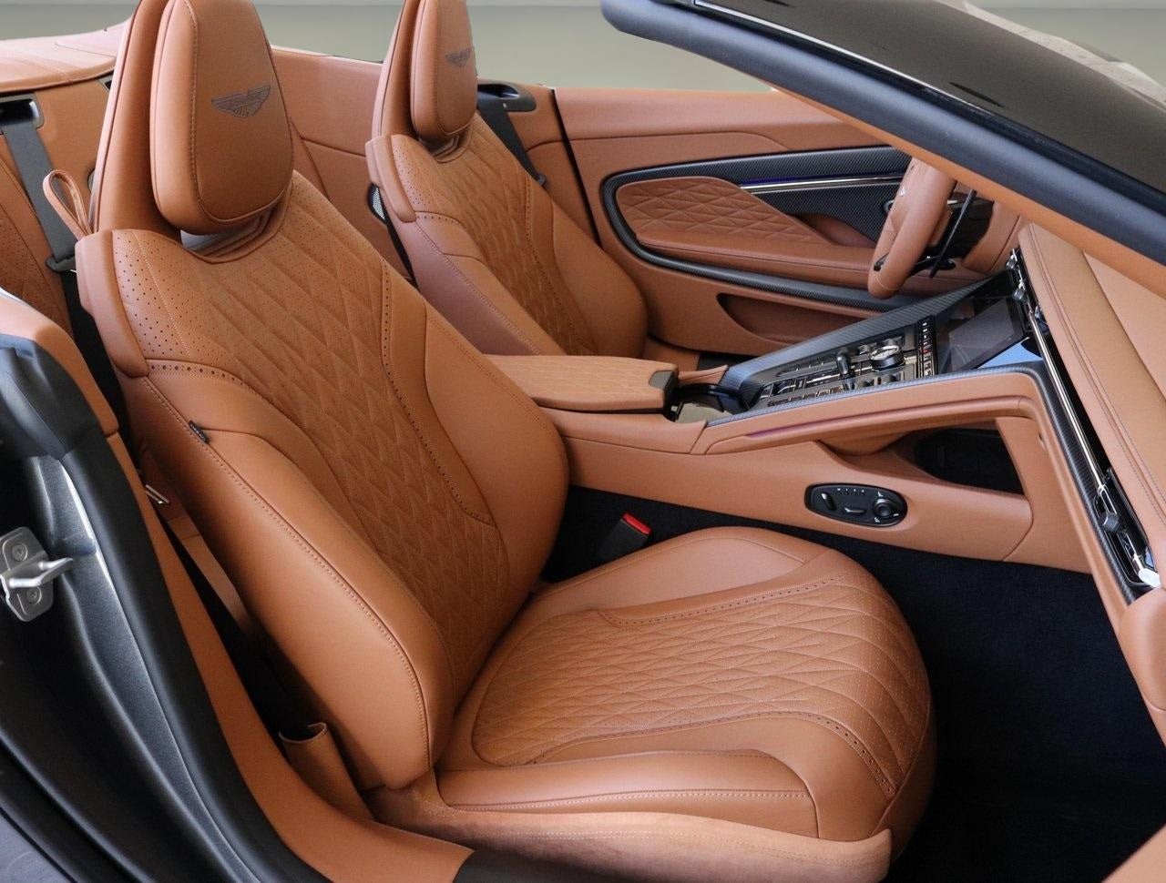 2025 Aston Martin DB12 Volante