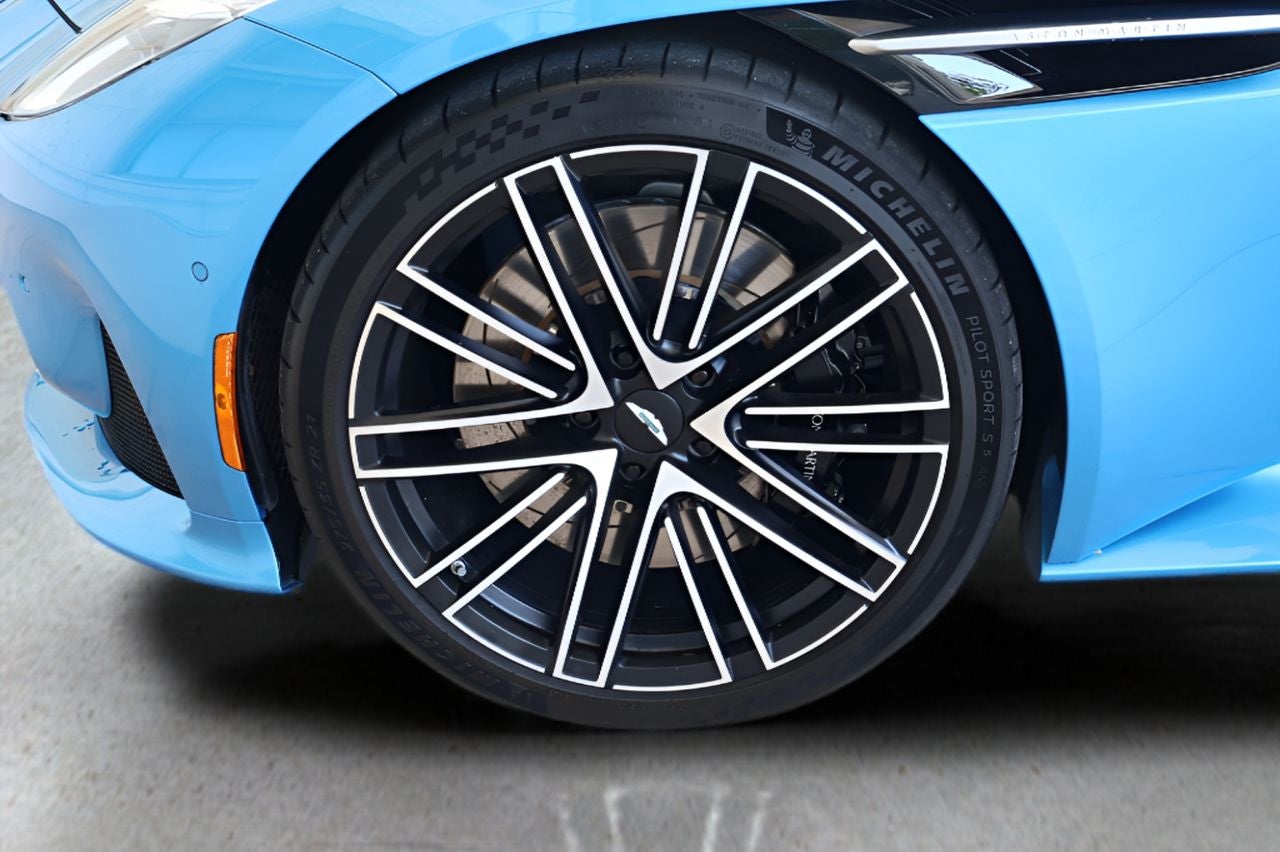 2024 Aston Martin DB12 Volante