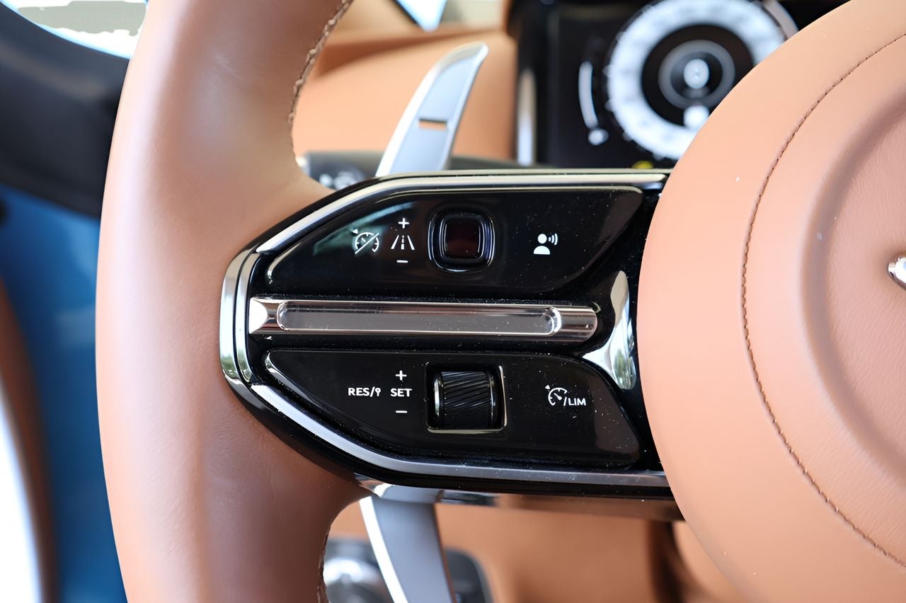 2024 Aston Martin DB12 Volante