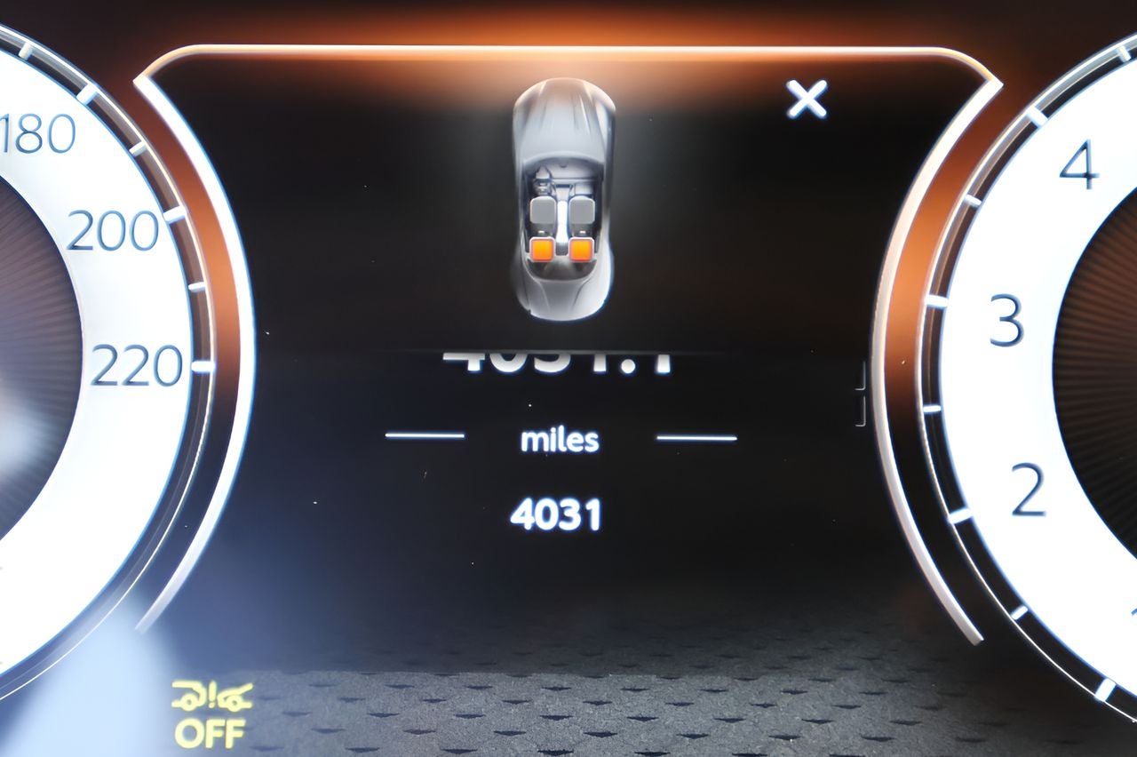 2024 Aston Martin DB12 Volante