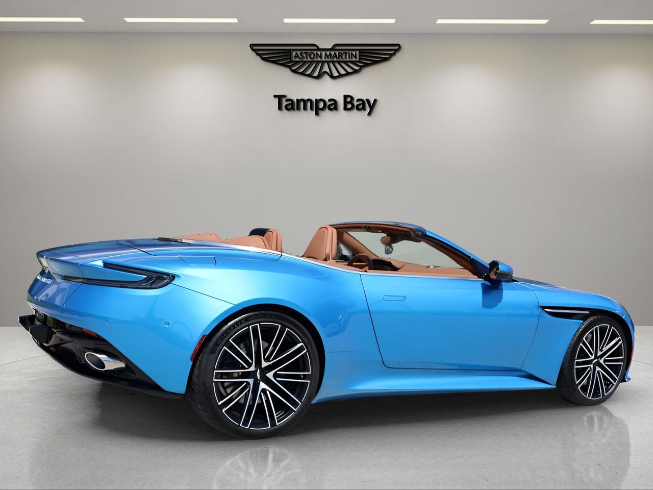 2024 Aston Martin DB12 Volante