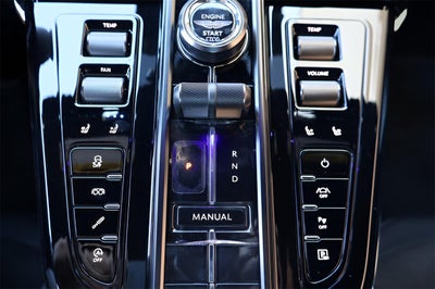 2025 Aston Martin Vantage Coupe