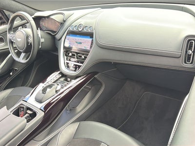 2024 Aston Martin DBX AWD