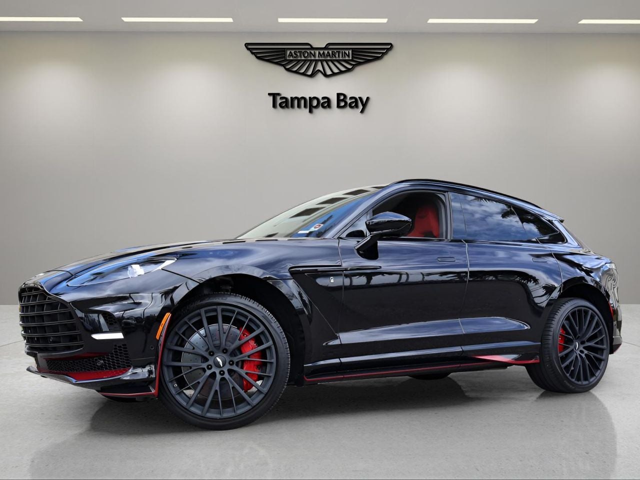 2024 Aston Martin DBX 707