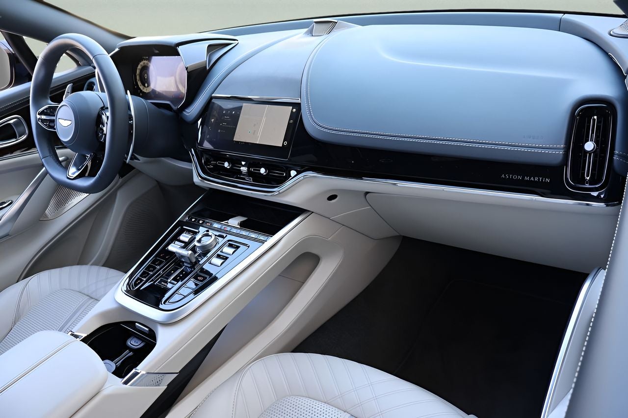 2025 Aston Martin DBX 707