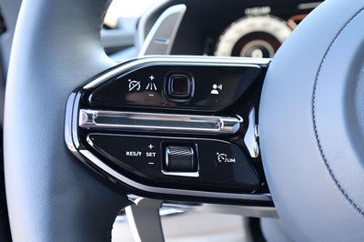 2025 Aston Martin DBX 707