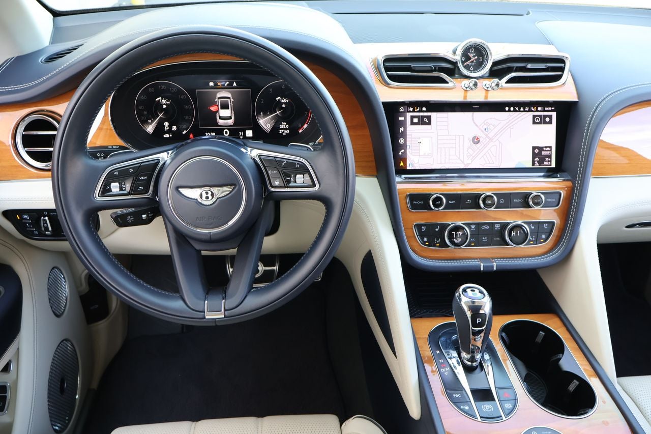 2021 Bentley Bentayga V8