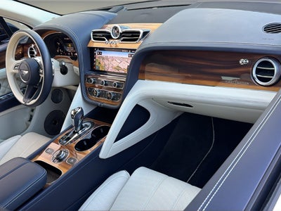 2022 Bentley Bentayga Base