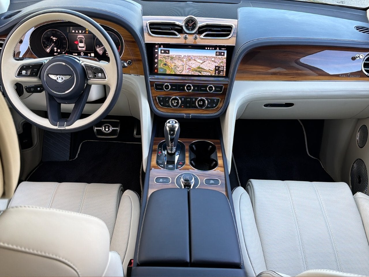 2022 Bentley Bentayga Base