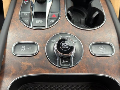 2025 Bentley Bentayga V8