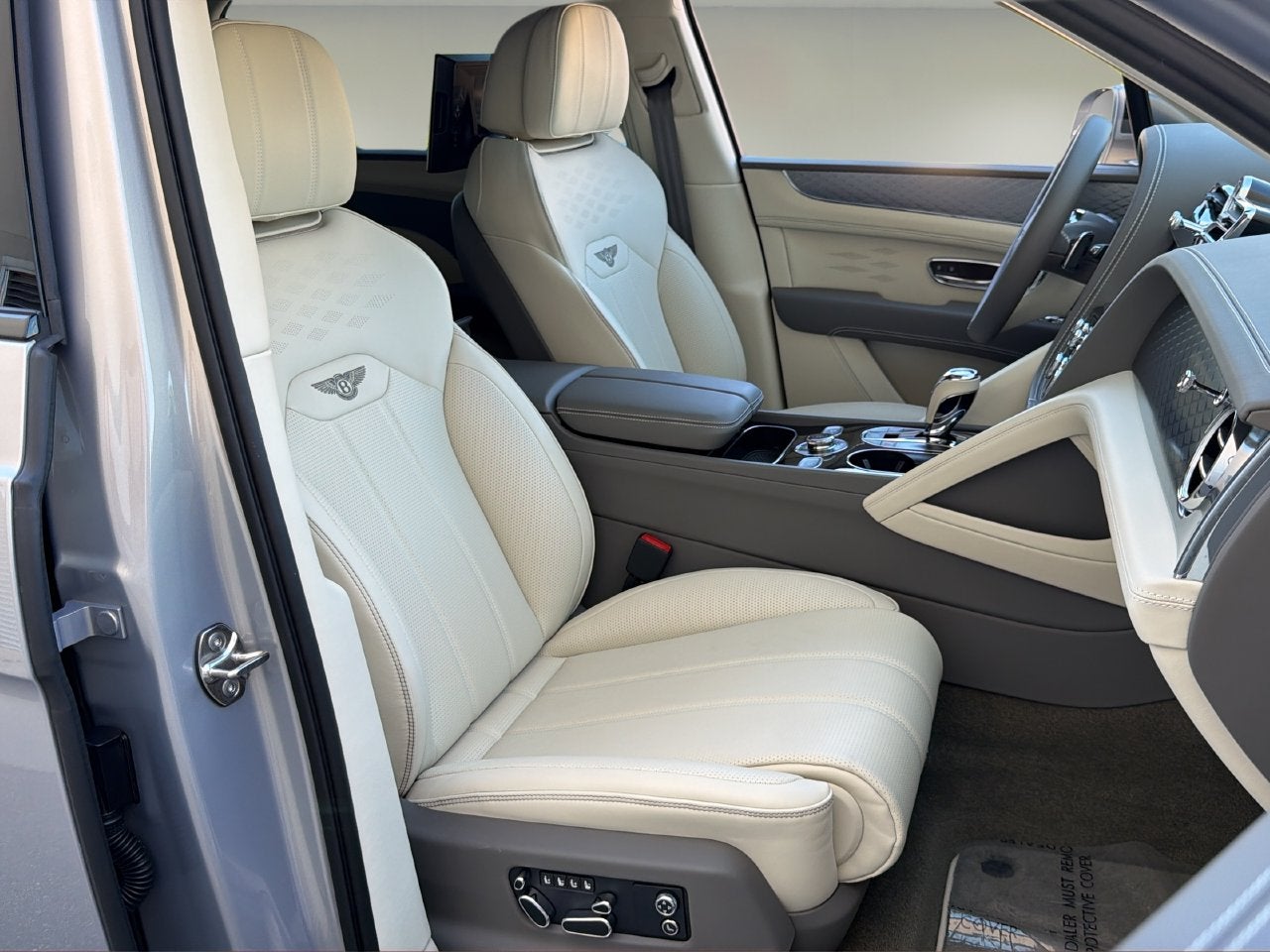 2024 Bentley Bentayga EWB Base