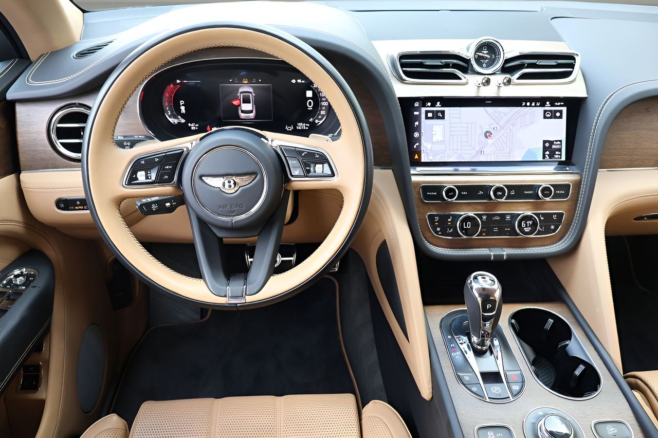 2024 Bentley Bentayga EWB V8