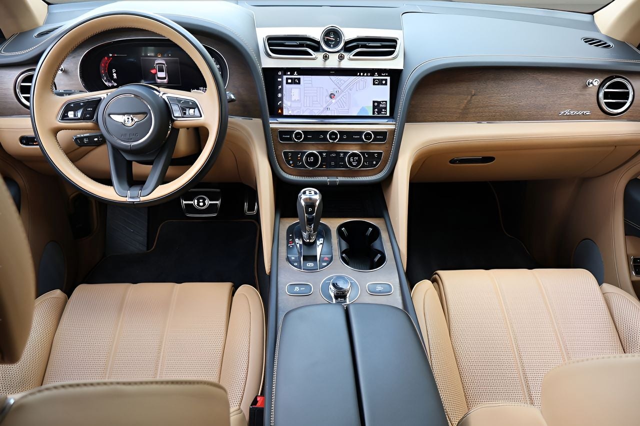 2024 Bentley Bentayga EWB V8