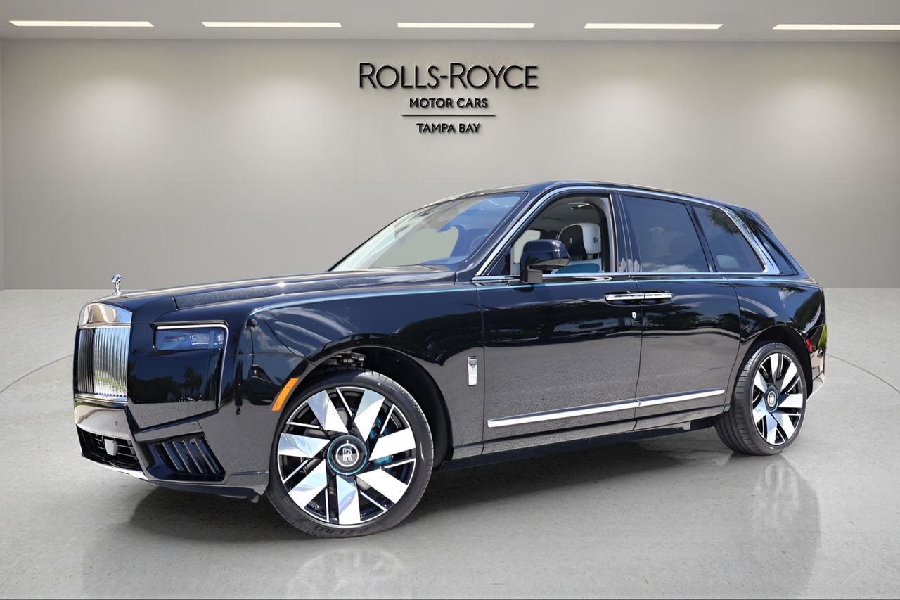 2027 Rolls-Royce Cullinan -'s photo