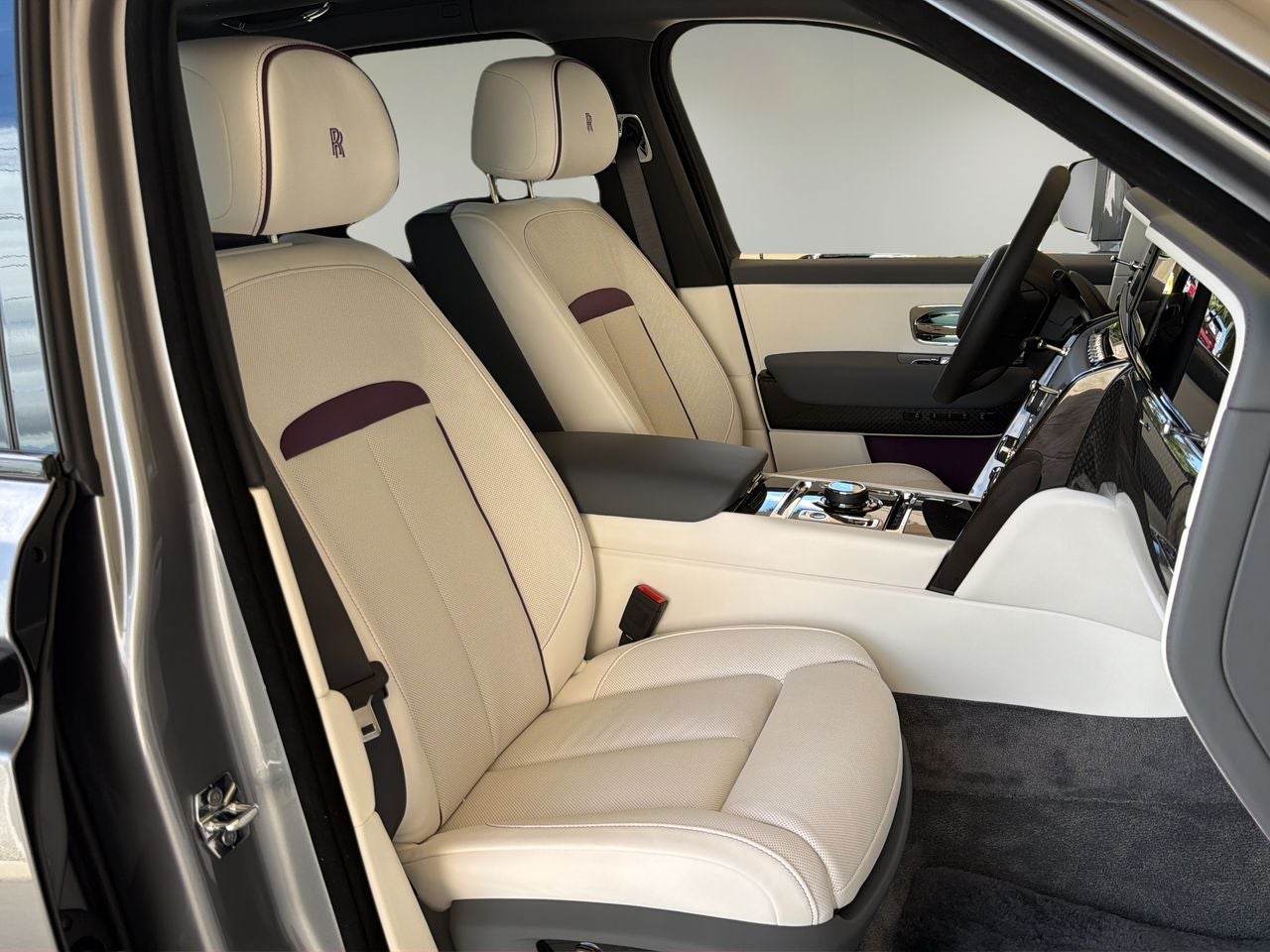 2027 Rolls-Royce Cullinan Black Badge