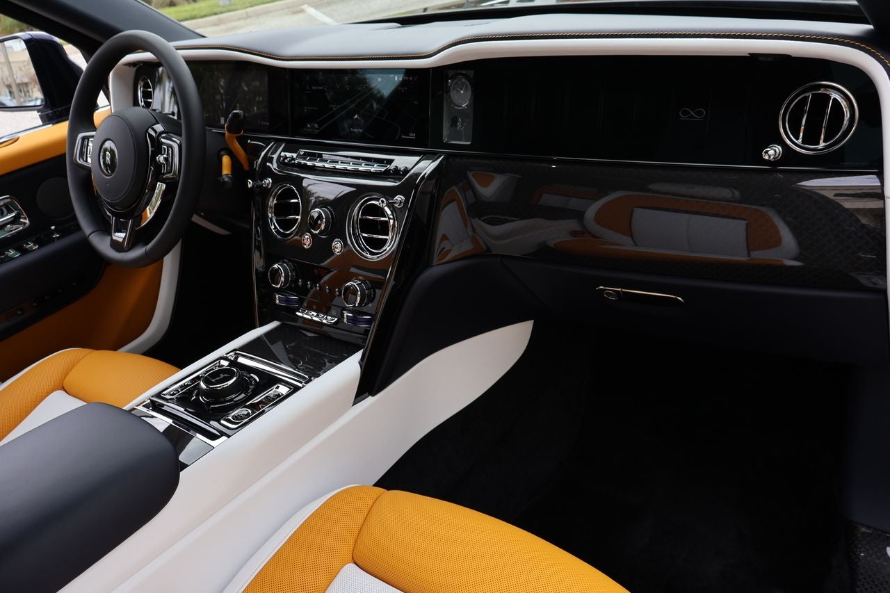 2026 Rolls-Royce Cullinan Black Badge