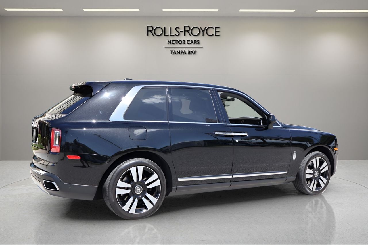 2022 Rolls-Royce Cullinan Base
