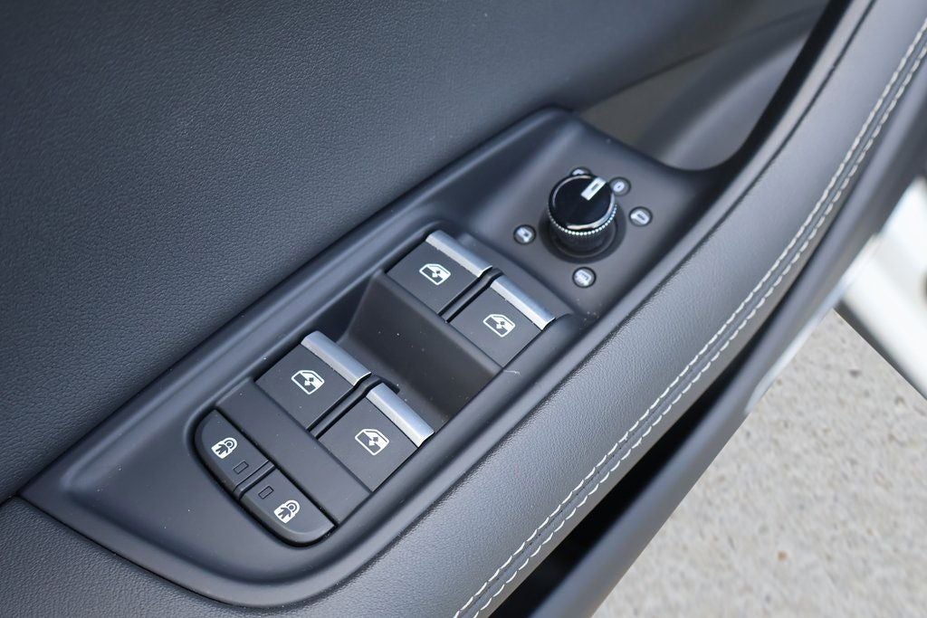 2023 Audi Q8 55 Premium Plus quattro