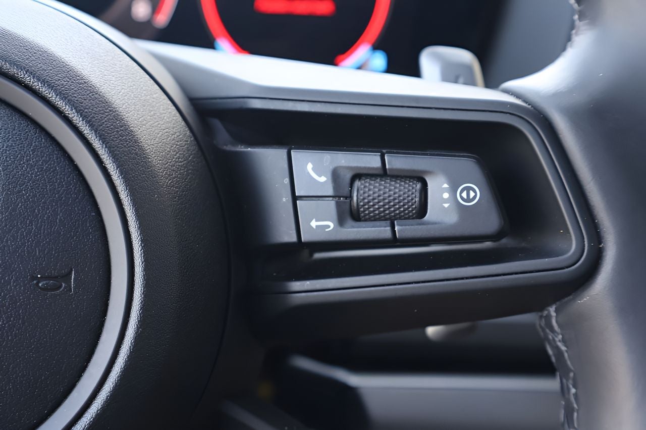 2024 Porsche Panamera 4