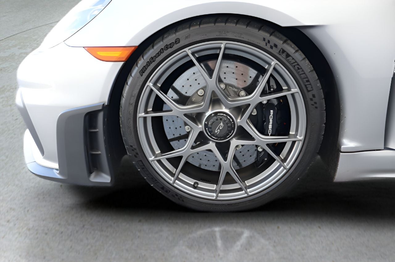 2024 Porsche 718 Spyder RS