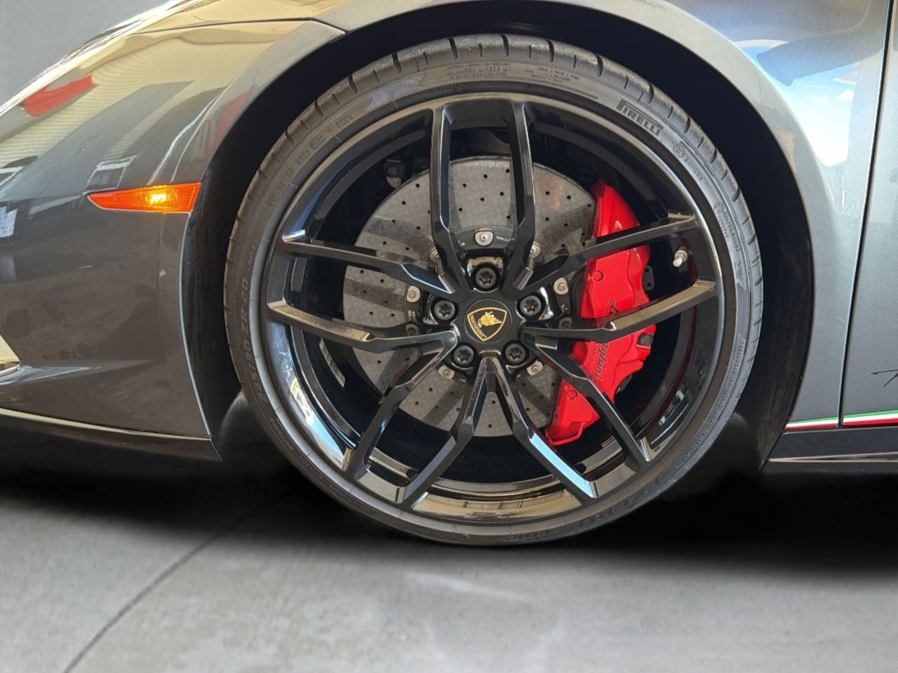 2019 Lamborghini Huracan Performante