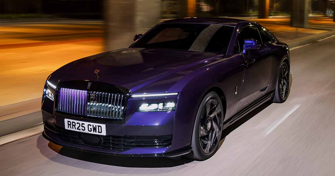 Driving Spectre in the city at nighttime