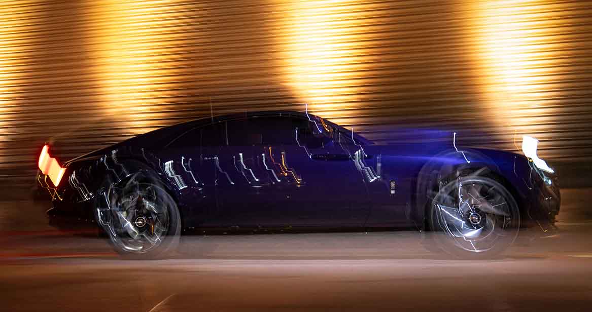 Driving Black Badge Spectre extrememly fast