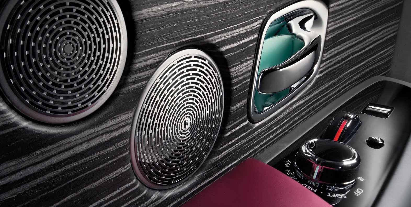 Rolls-Royce Stereo Speaker